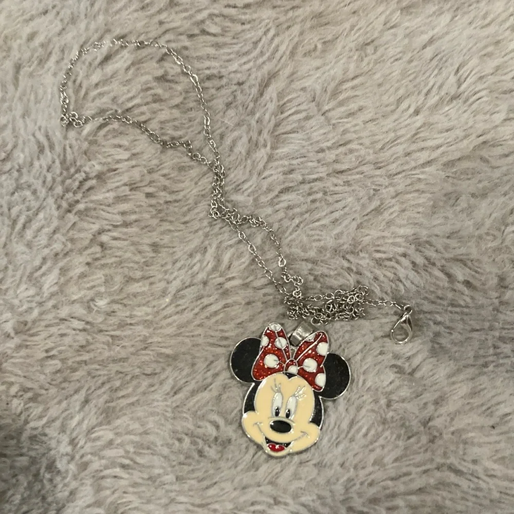 Minnie Mouse Necklace Simple, Cute Disney Necklace Excellent Condition
